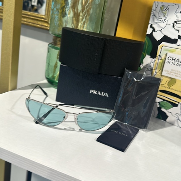 Prada SPR62V 1BC-0B5 66-16-130mm Silver Frame Sunglasses - Picture 1 of 7